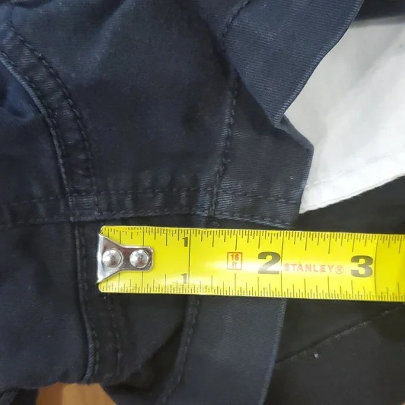 Short shorts! - Picture 6 of 6